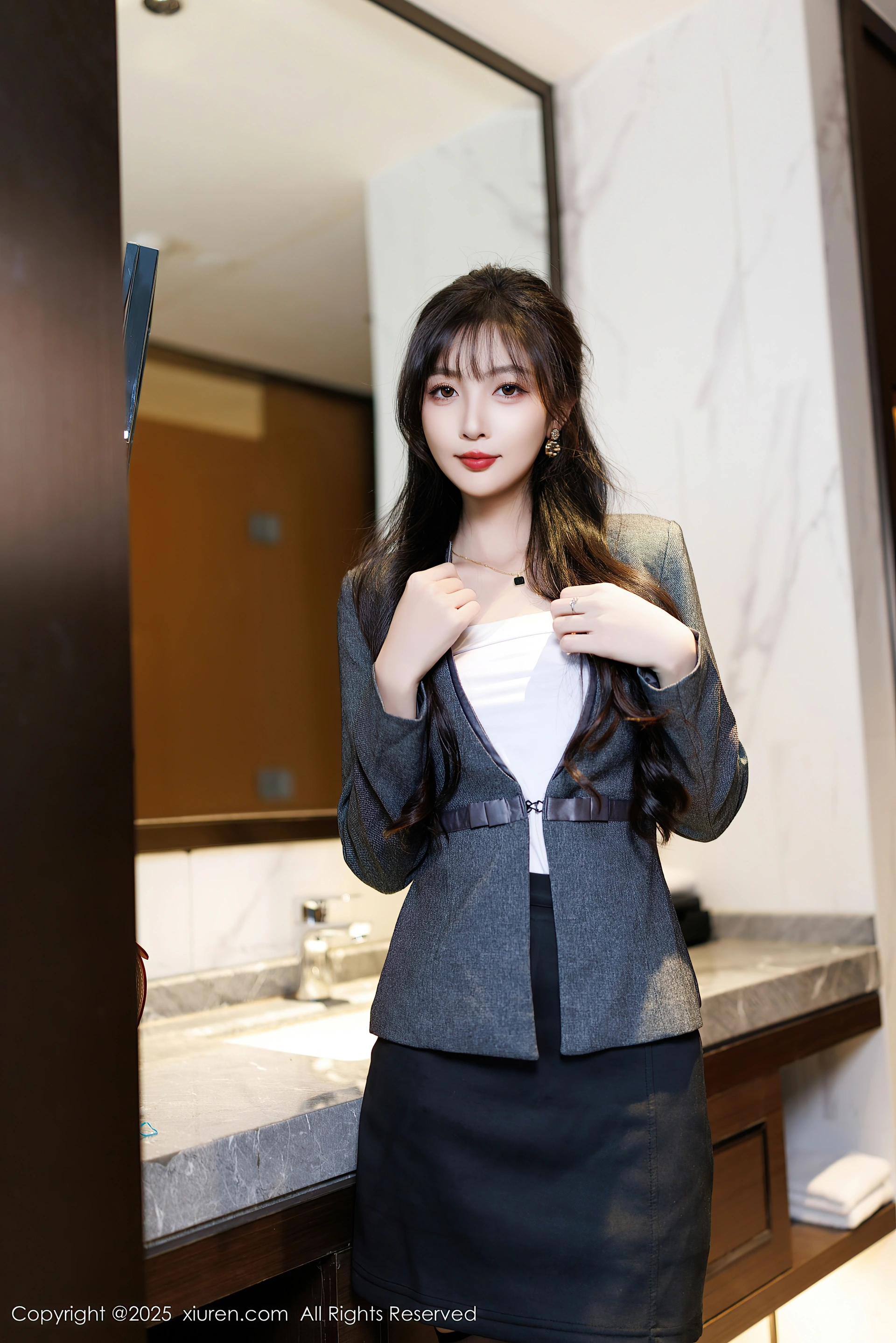 [Xiuren秀人网]2025.03.03 NO.9957 樱桃小阑子 2